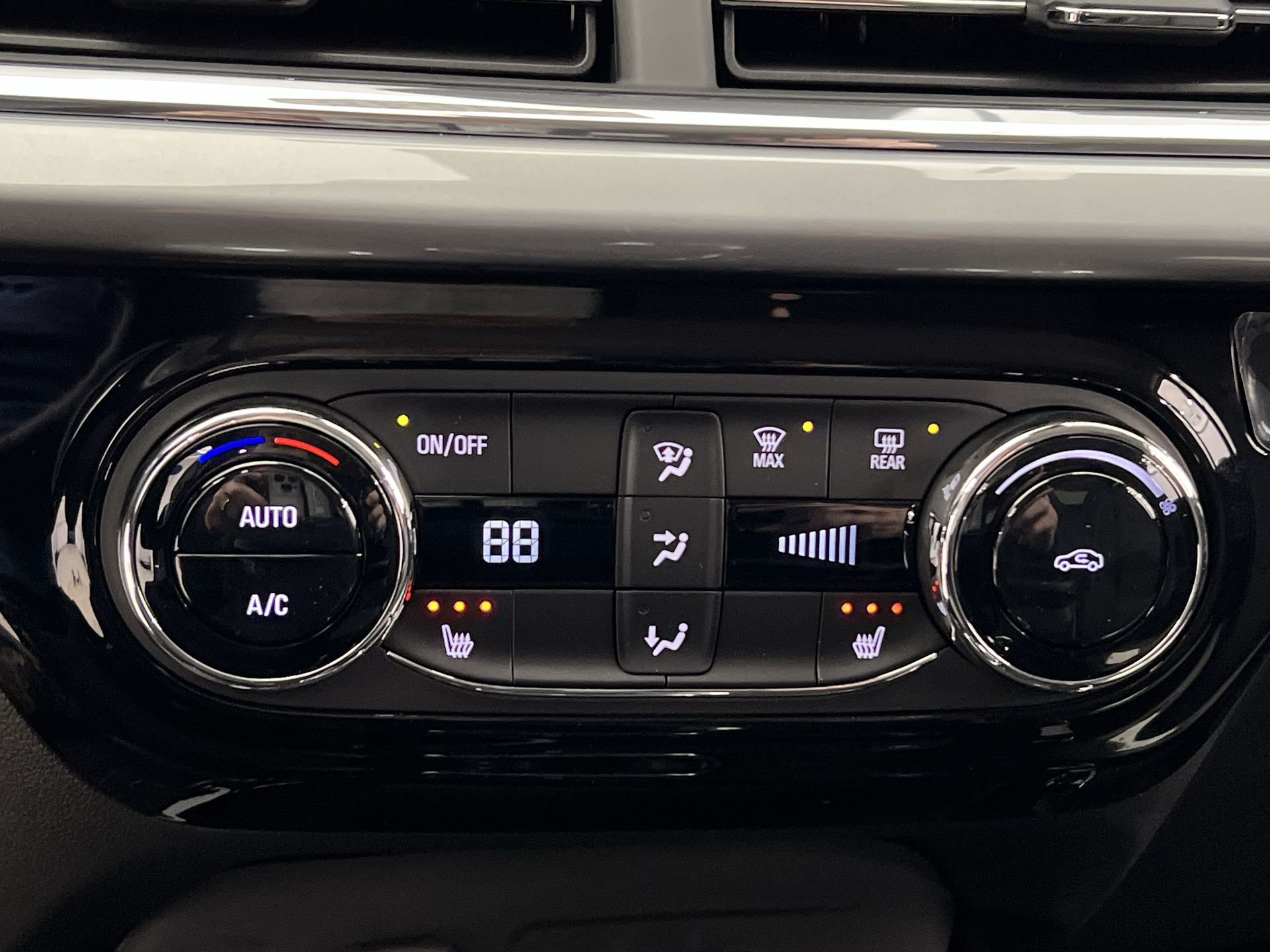 2026 Chevrolet Trax LT - Photo 71