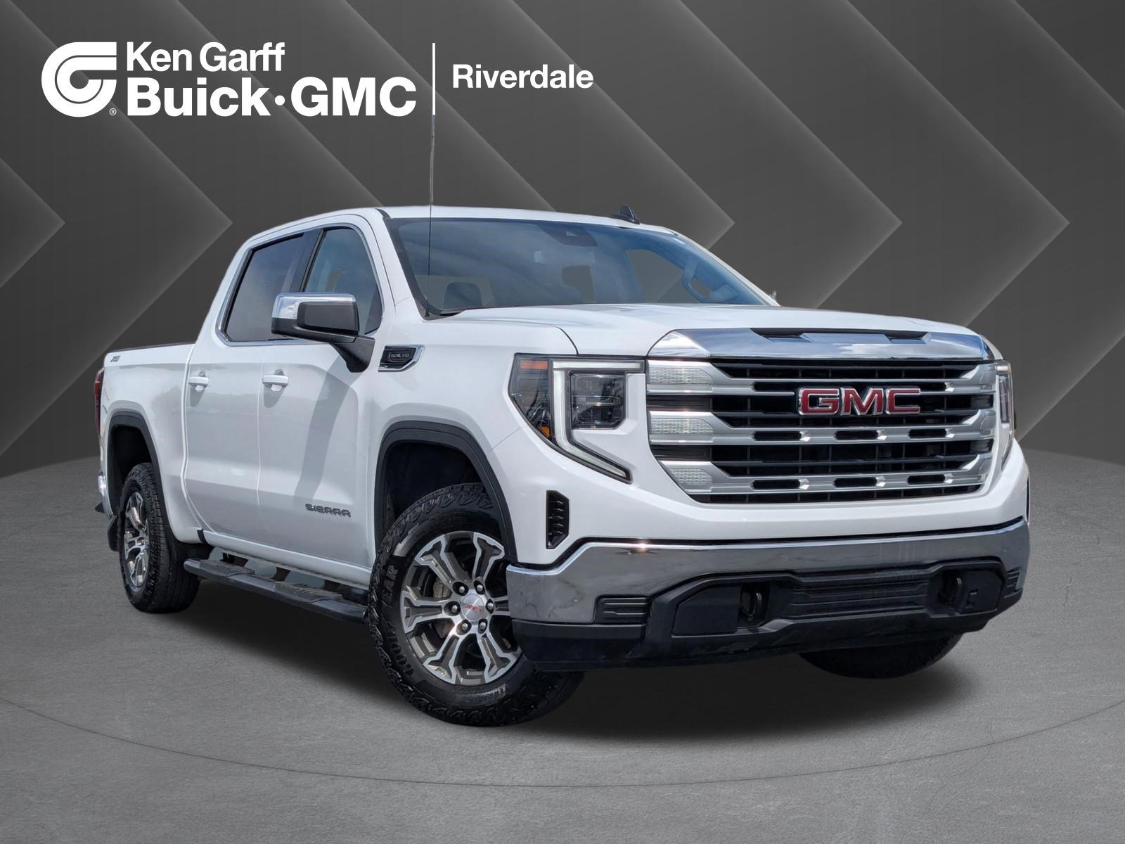 2024 GMC Sierra SLE 4WD Crew Cab Short Box's photo