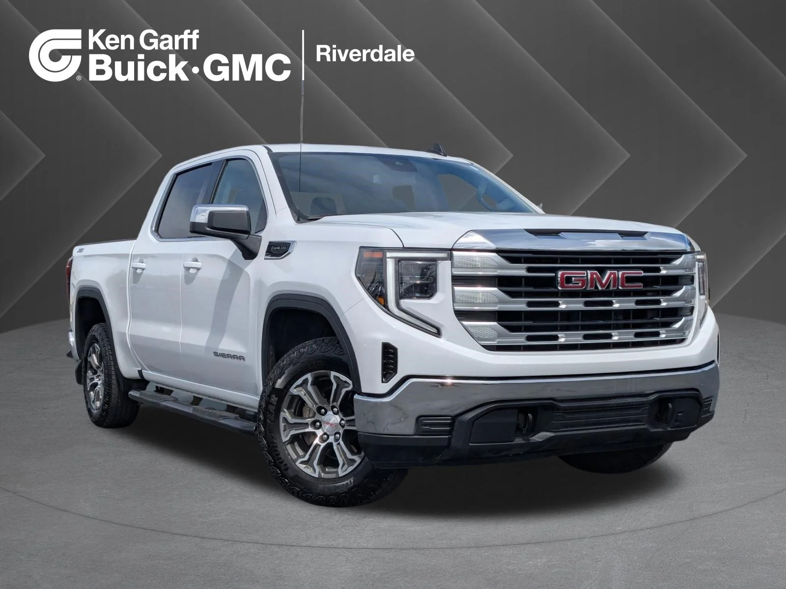 2024 GMC Sierra SLE 4WD Crew Cab Short Box's photo