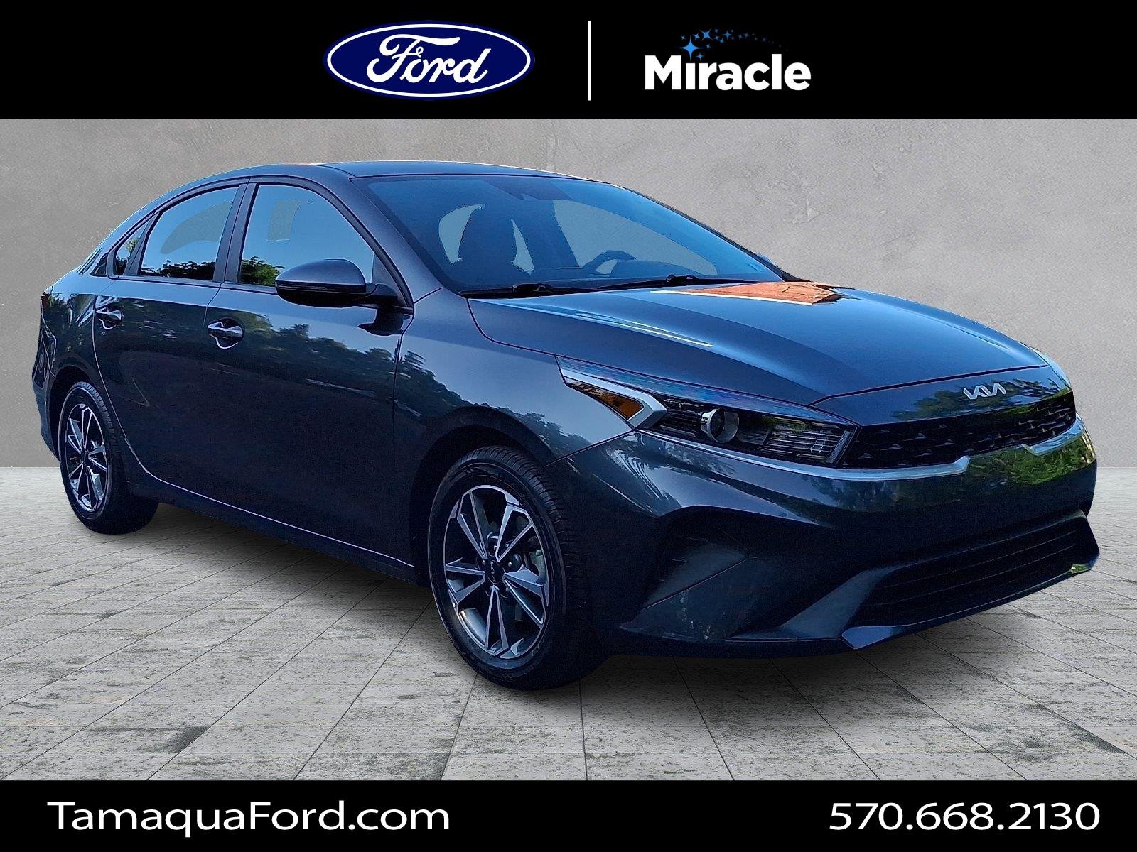 Used 2023 Gravity Gray Kia LXS image 1