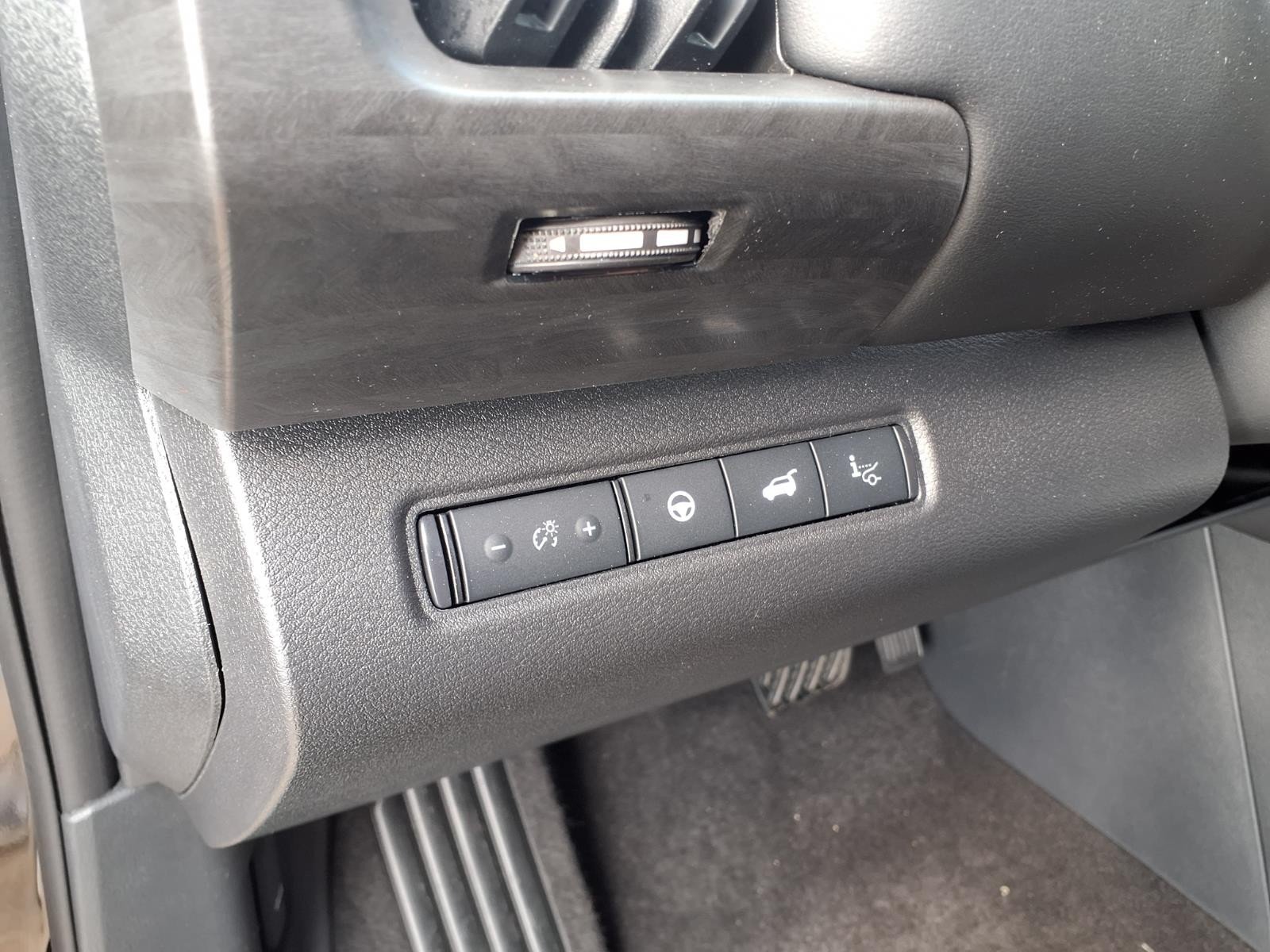 2026 Nissan Pathfinder Platinum Black at Robbins Nissan