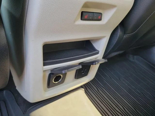 2020 Ford Edge Titanium - Photo 19