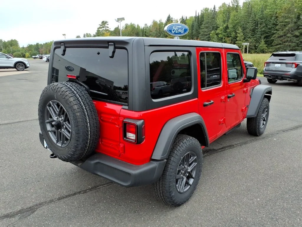 2026 Jeep Wrangler 4-Door Sport RHD - Photo 7