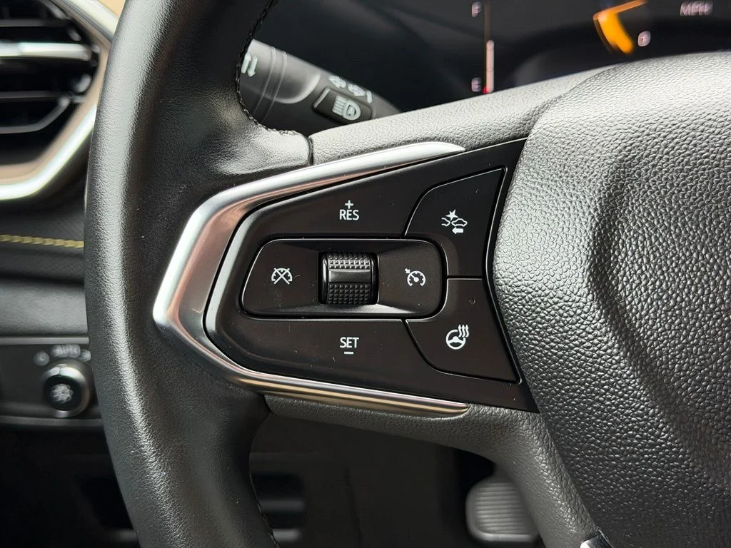 Used 2024 Gray Chevrolet ACTIV image 18