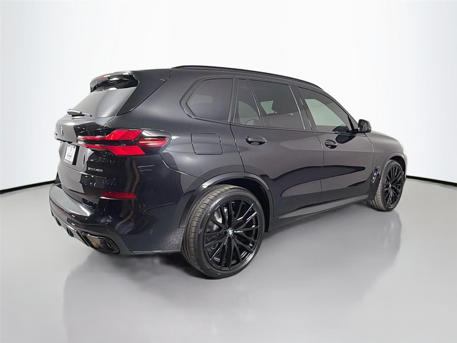 New 2026 Black Sapphire Metallic BMW xDrive40i image 10