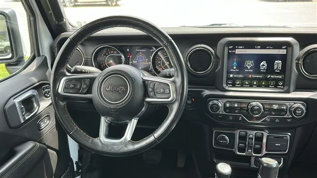 Used 2022 White Jeep Overland image 24