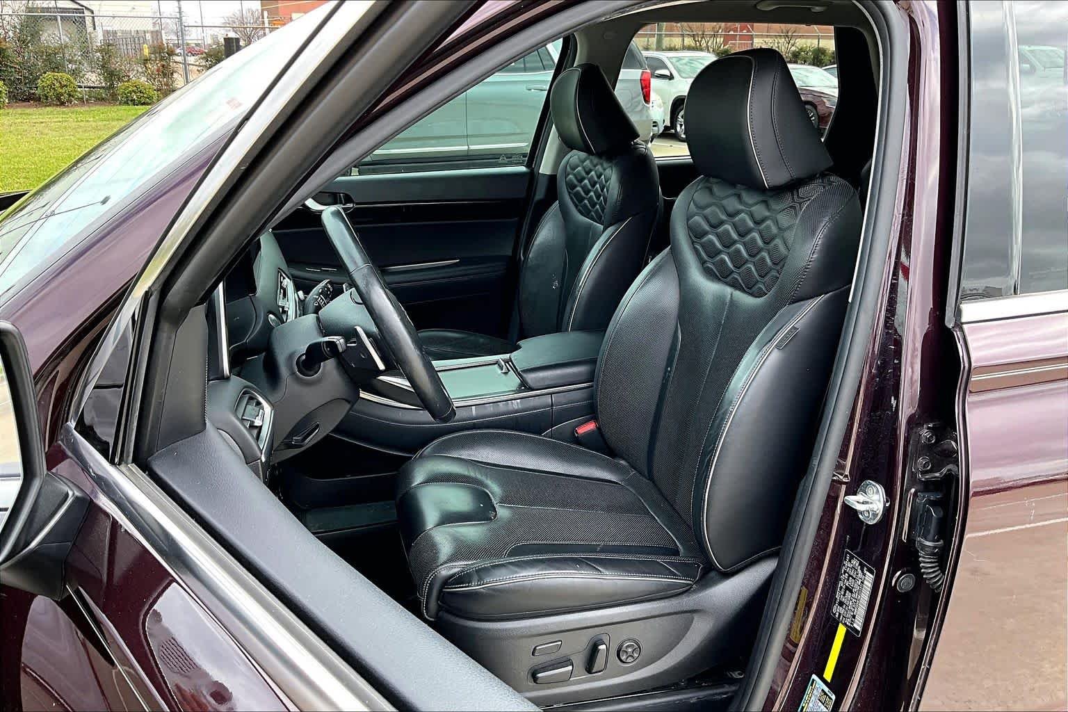 Used 2021 Sierra Burgundy Hyundai Limited image 12