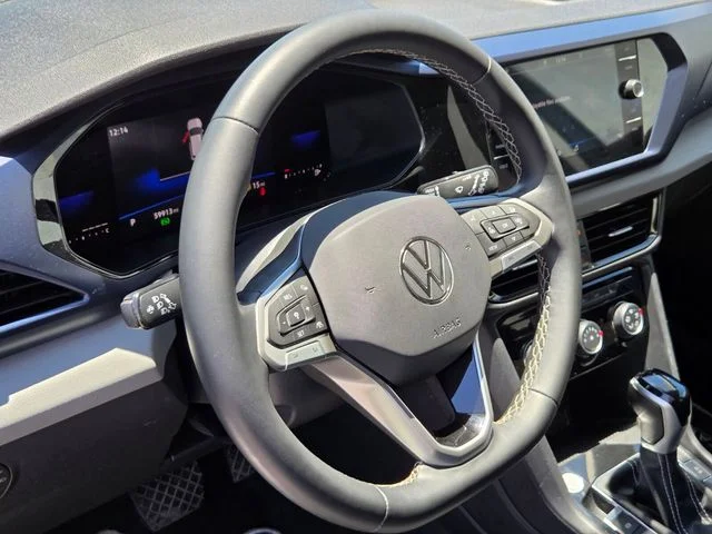 Certified Used 2023  Volkswagen 1.5T SE image 20