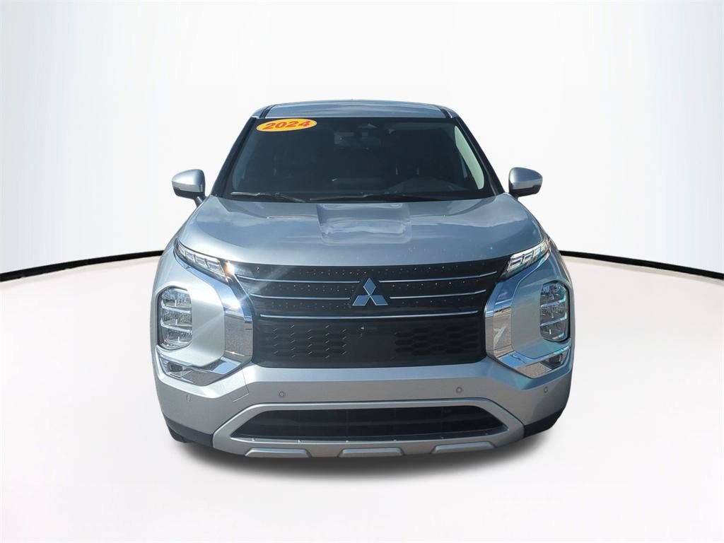 2024 Mitsubishi Outlander SE Black Edition - Photo 3