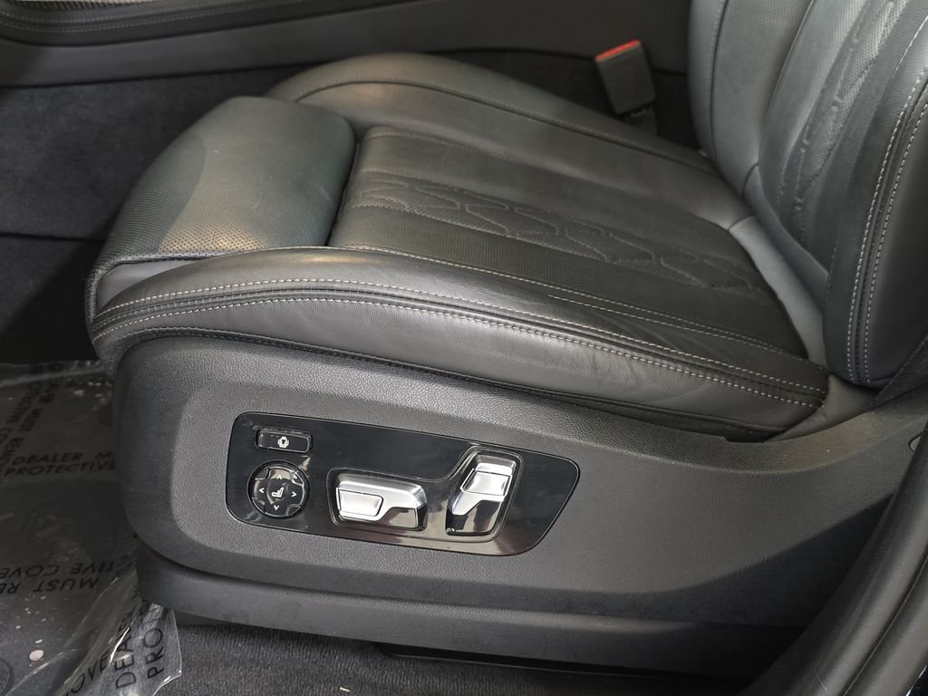 Certified Used 2024 Black Sapphire Metallic BMW M60i image 28