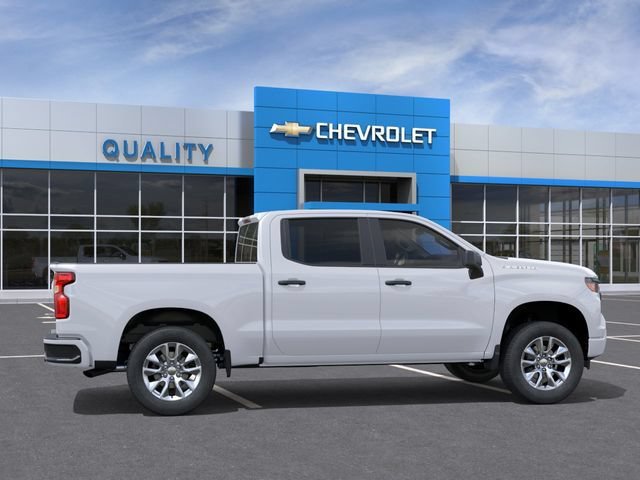New 2026 Summit White Chevrolet Custom image 5