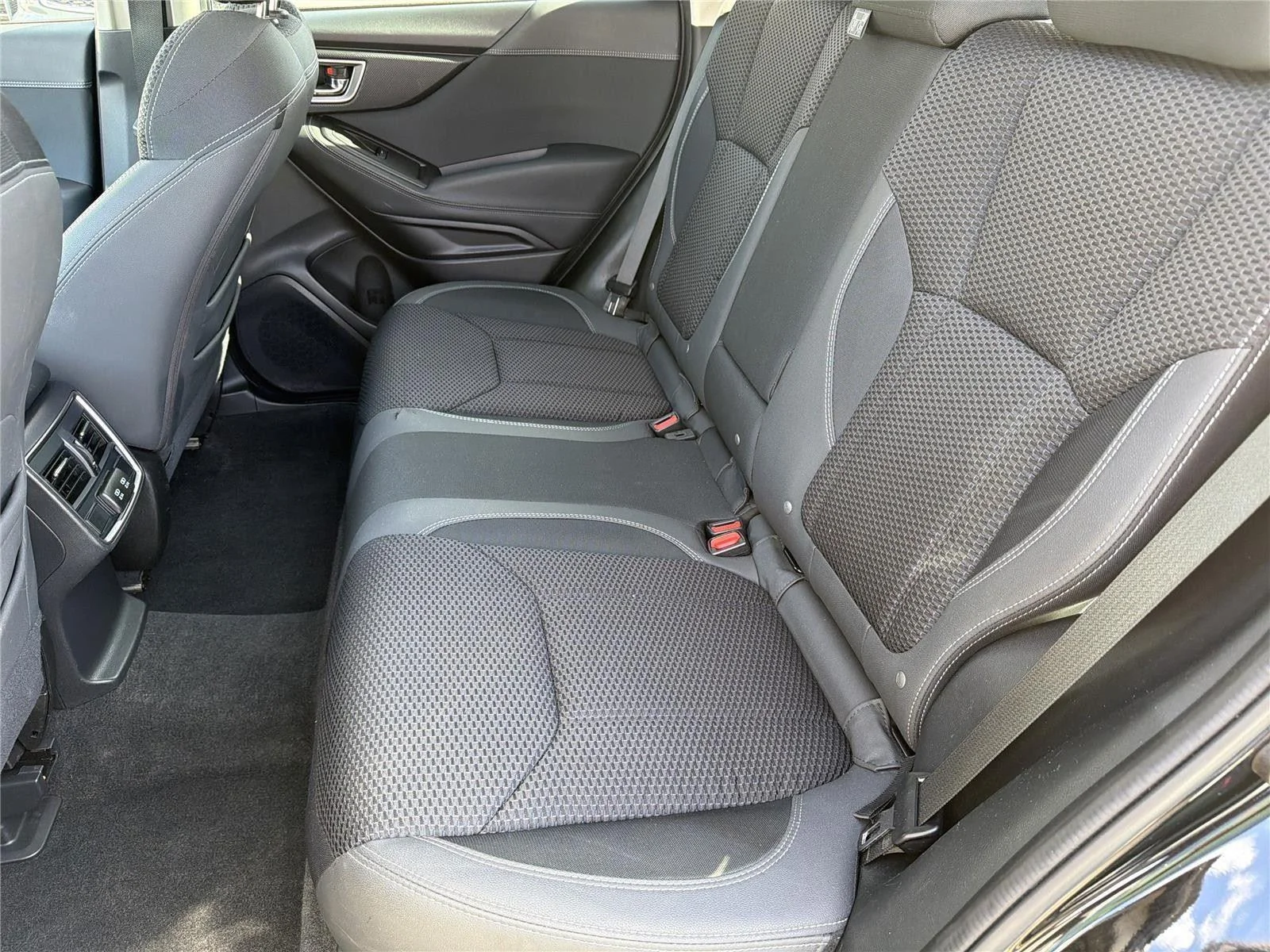 Used 2022  SUBARU 2.5IPREM image 30