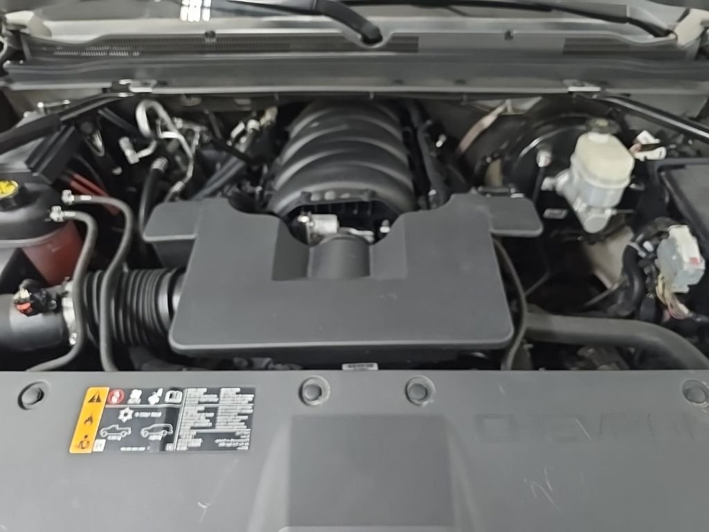 Used 2019 Silver Chevrolet LT image 15