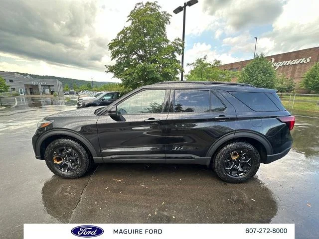 New 2026 Agate Black Metallic Ford Tremor® image 24