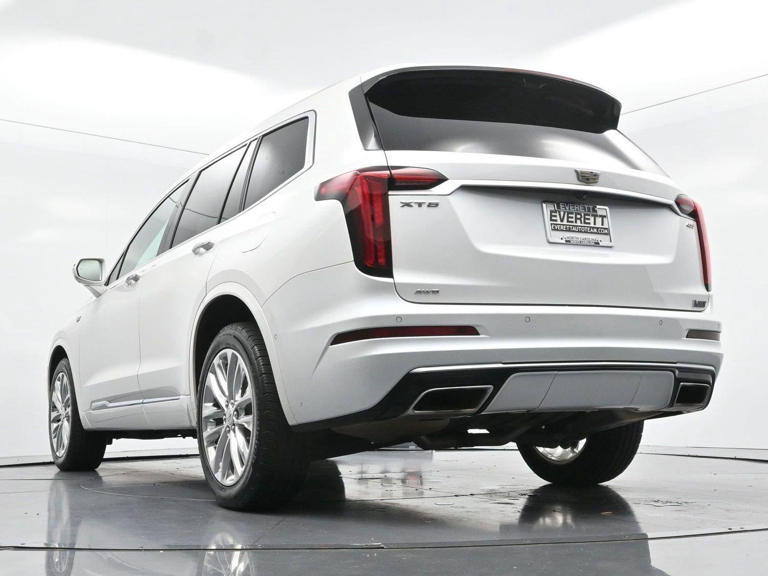 Used 2020 CRYSTAL WHITE TRICOAT Cadillac AWD Premium Luxury image 48