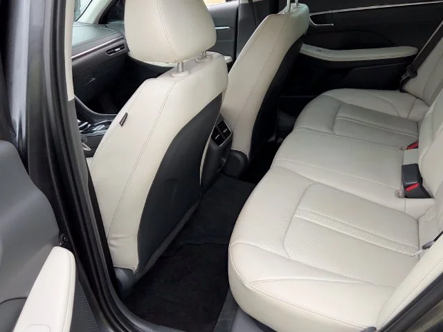 Used 2022 Gray Hyundai Limited image 8