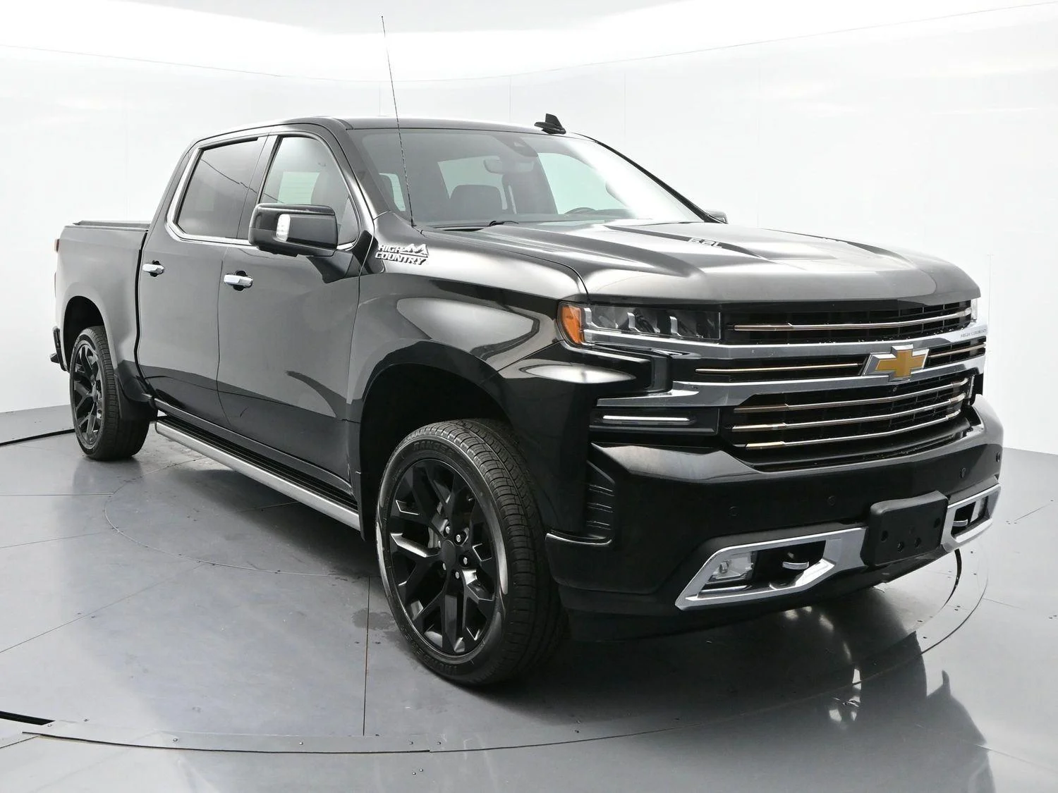 Used 2019 BLACK Chevrolet High Country image 2