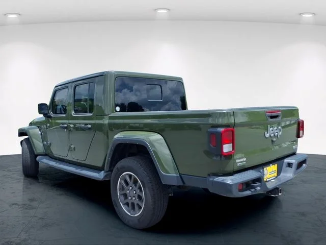 Used 2022 Green Jeep Overland image 12