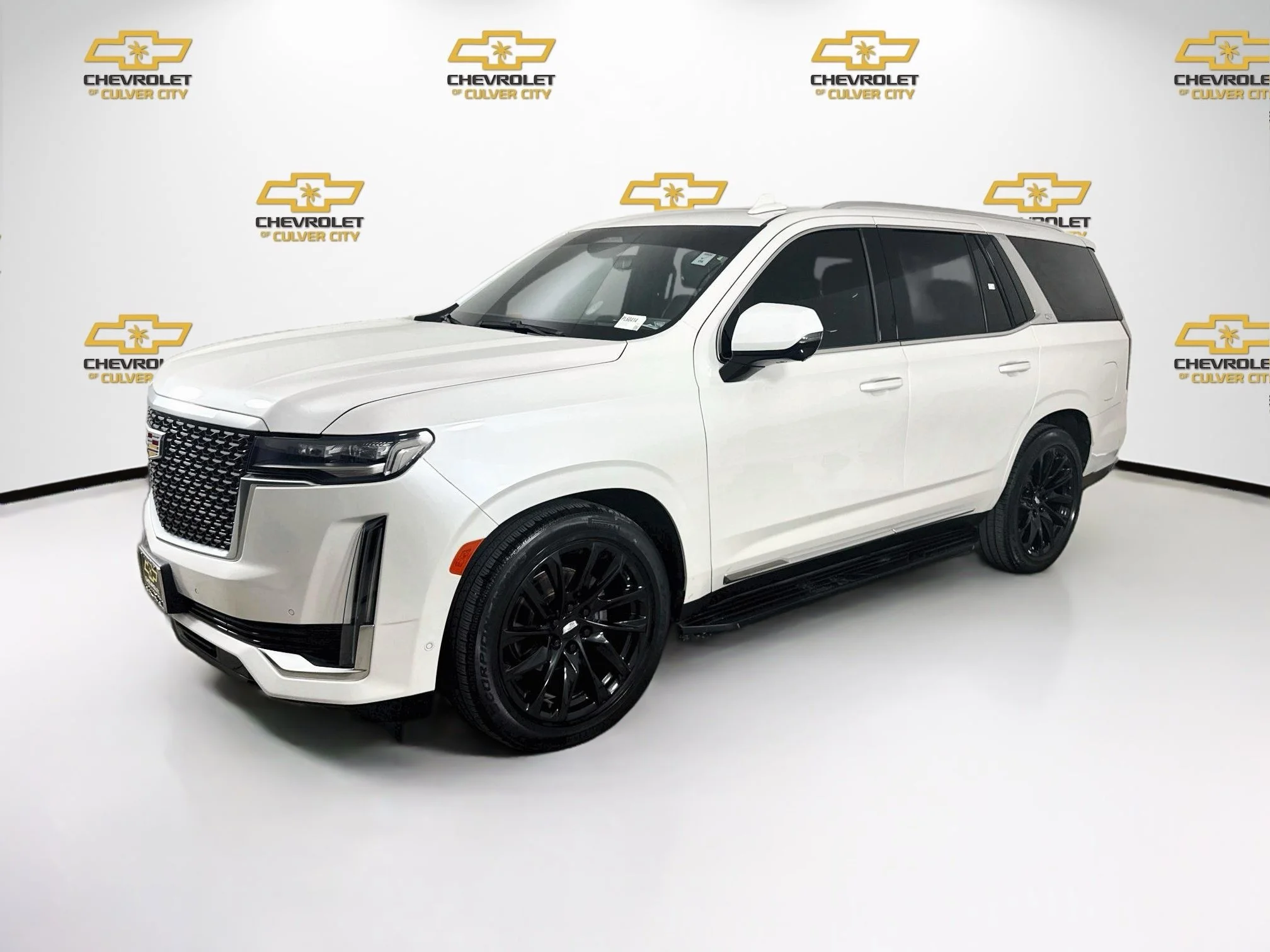 Used 2021 CRYSTAL WHITE TRICOAT Cadillac Premium Luxury image 3