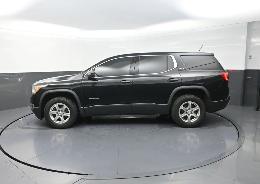 Used 2019 Black GMC SLE-1 image 6