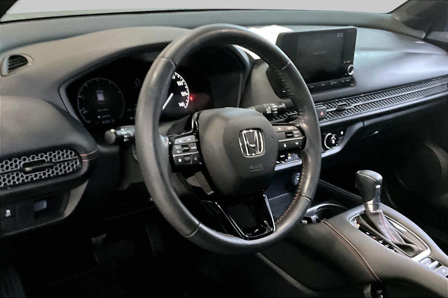 2025 Honda HR-V Sport - Photo 17