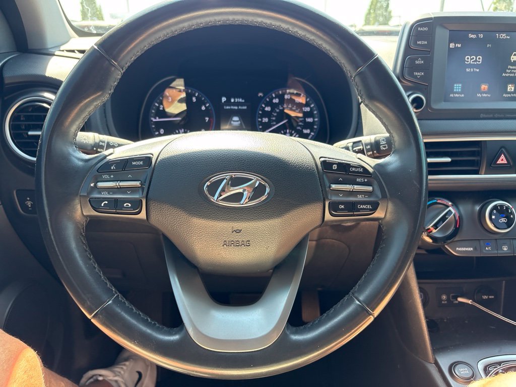 Used 2021 White Hyundai SEL image 2