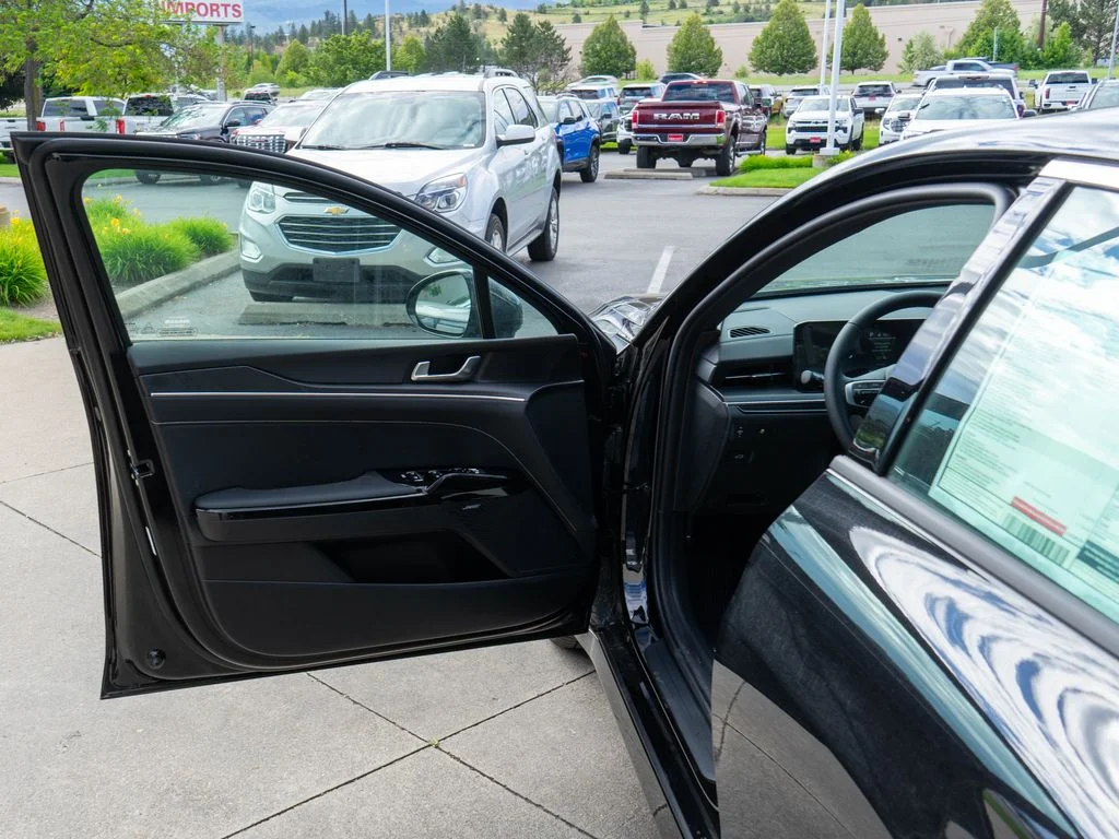 New 2026 Aurora Black Pearl Kia GT-Line AWD image 16