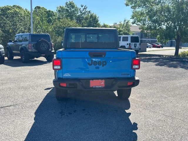 Used 2020 Blue Jeep Sport image 6