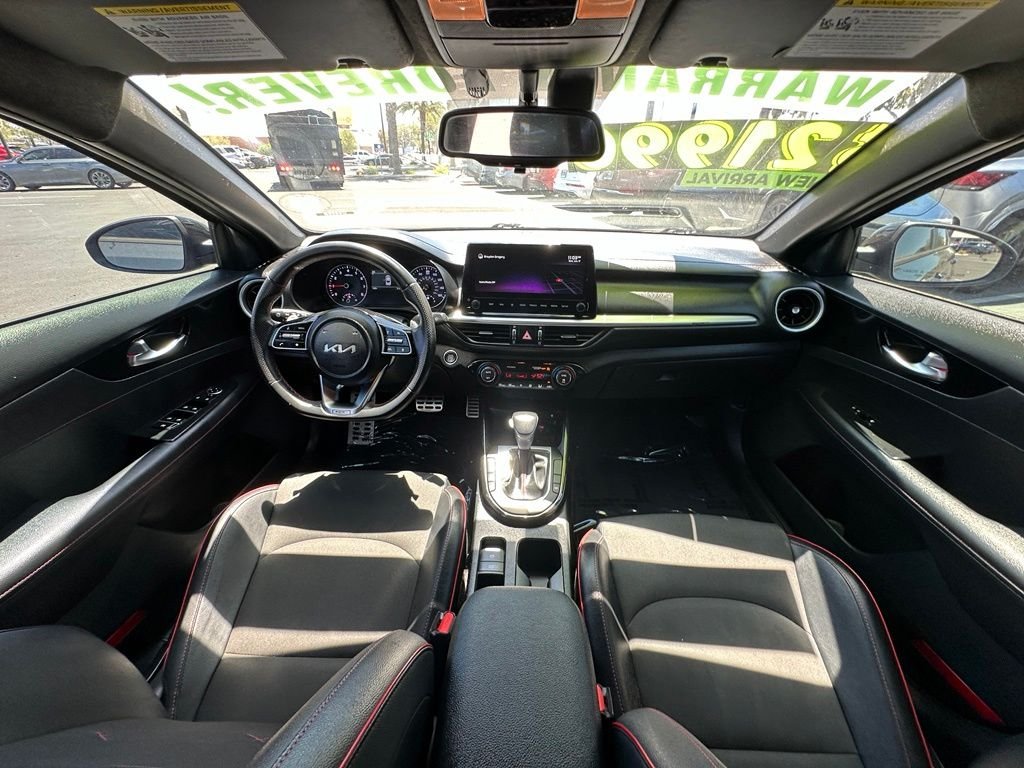 Used 2022 Gray Kia GT image 17