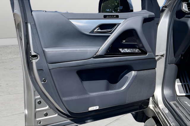 Used 2023 Silver Lexus 600 F SPORT image 16