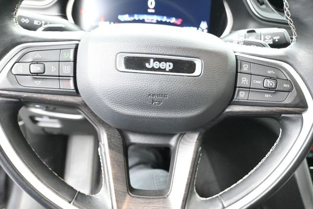 Used 2022 Gray Jeep Limited image 11