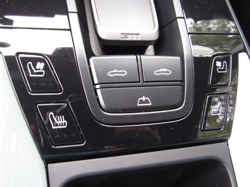 2025 Porsche 911 - Photo 29