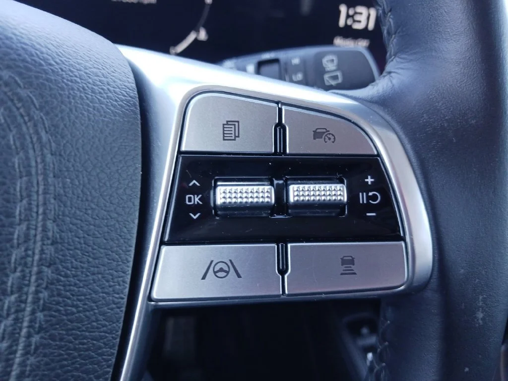Used 2024 Black Kia SX image 33