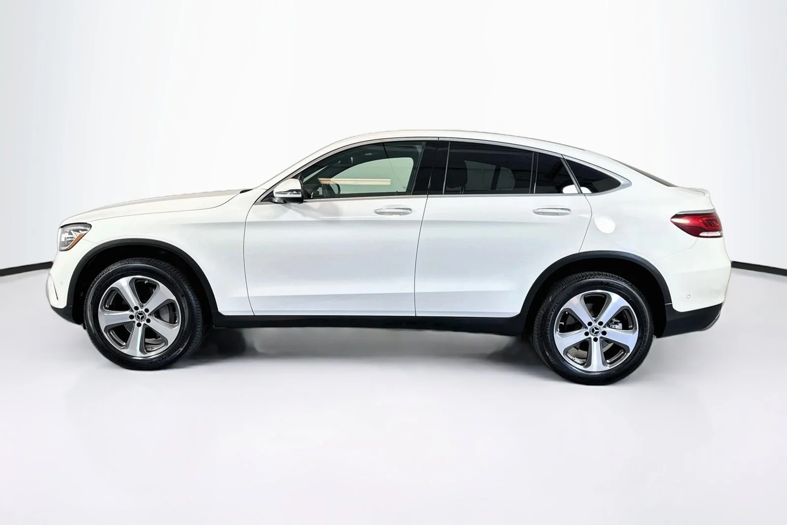 Used 2023 Polar White Mercedes-Benz GLC 300 image 8