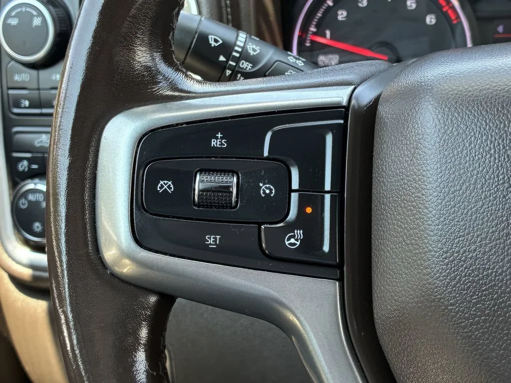 Used 2019 BLACK Chevrolet LT image 27
