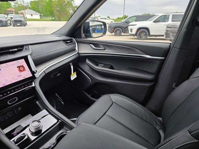 New 2026 Steel Blue Exterior Paint Jeep Limited Reserve image 43