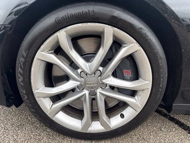 Used 2014 Black Audi 4.0T Prestige image 9