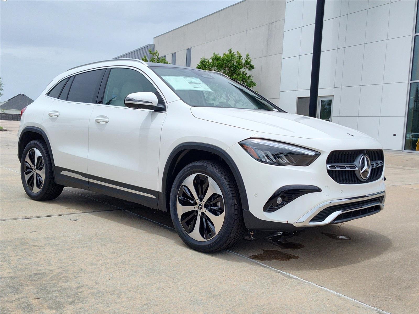 New 2026 Polar White Mercedes-Benz GLA 250 image 5