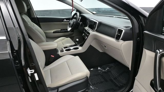 Used 2020 Red Kia EX image 9