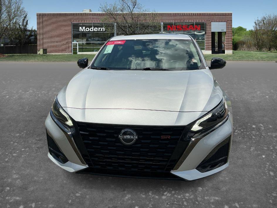 Used 2023 Brilliant Silver Metallic Nissan 2.0 SR image 6