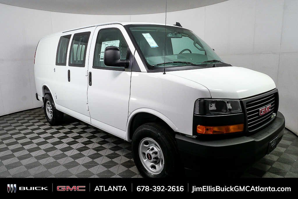 2025 GMC Savana 2500's photo