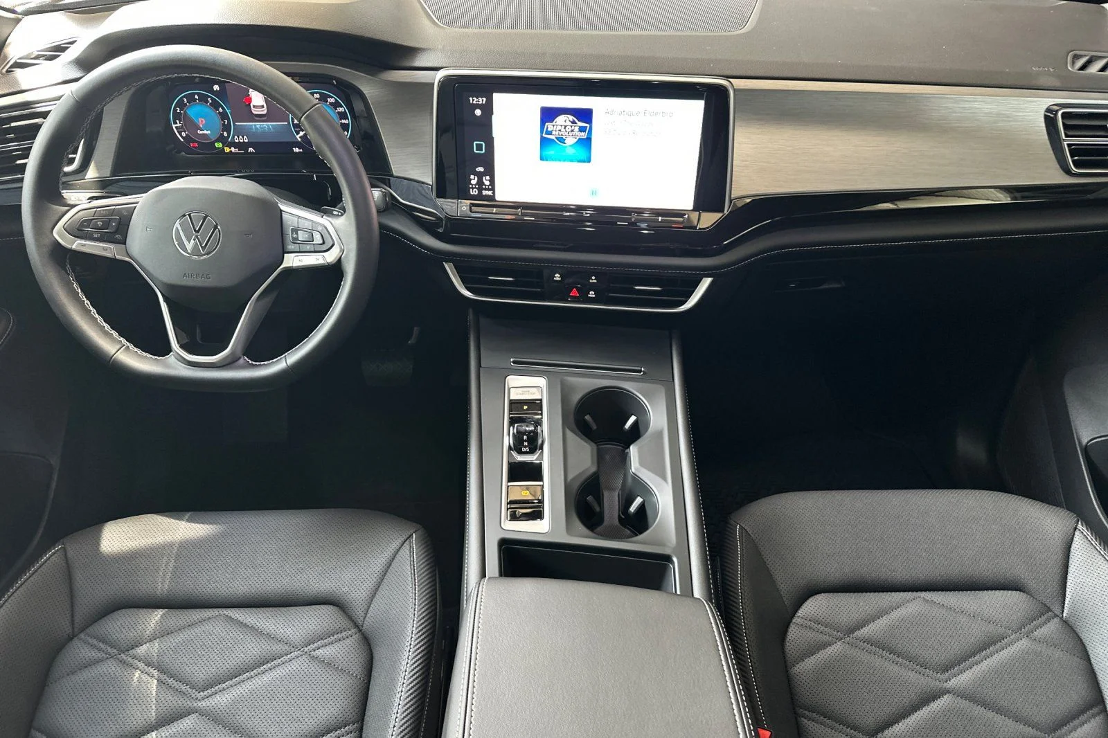 New 2026 Black Volkswagen 2.0T SE image 11