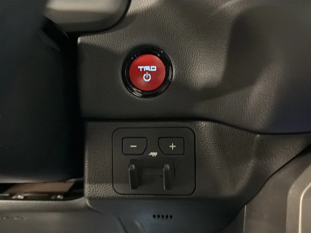 2025 Toyota Sequoia SR5 - Photo 20