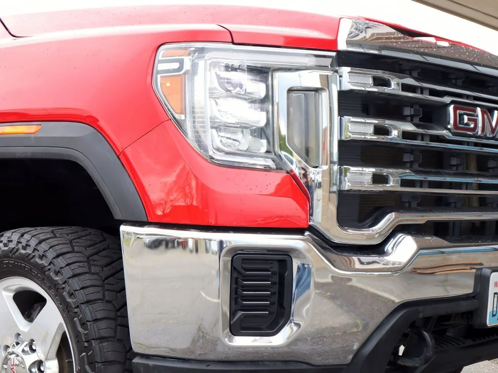 Used 2021 Cardinal Red GMC SLE image 25