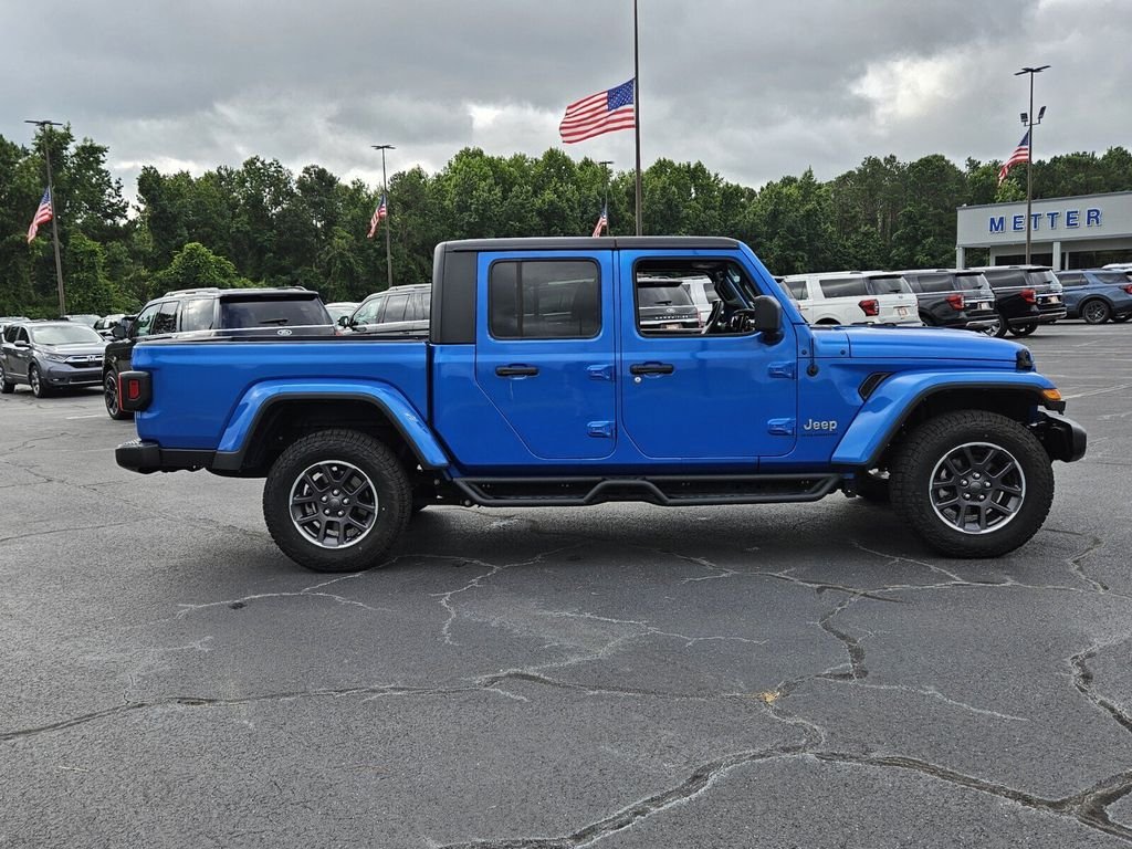 2023 Jeep Gladiator Overland - Photo 12