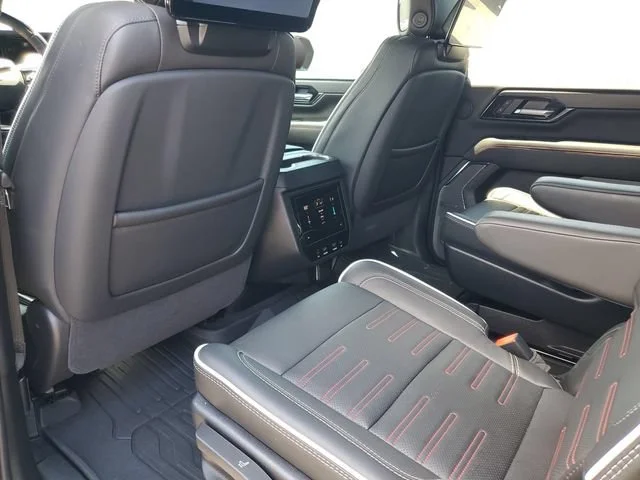 Used 2025 Onyx Black GMC AT4 Ultimate image 23