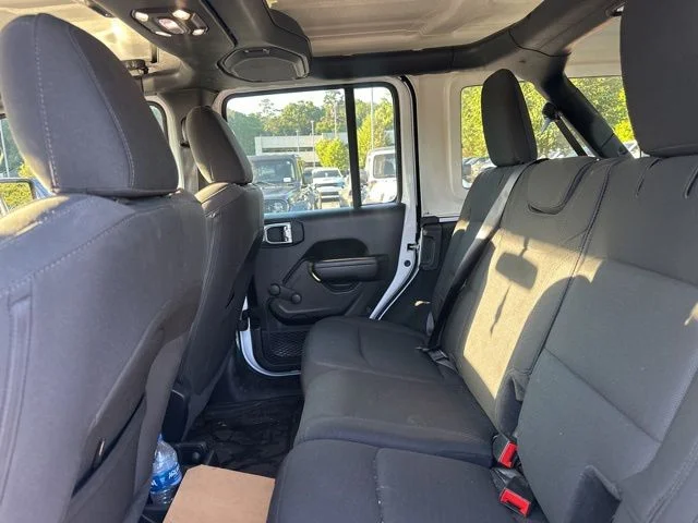 Used 2022 White Jeep Unlimited Sport image 12