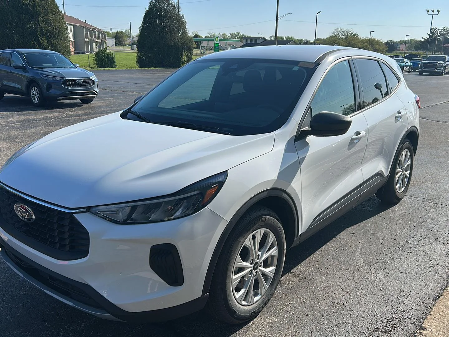 Used 2025 Oxford White Ford Active image 10