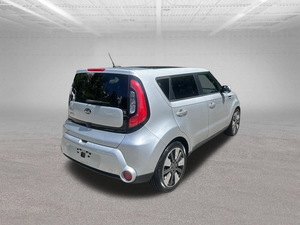Used 2014 Silver Kia Exclaim image 5