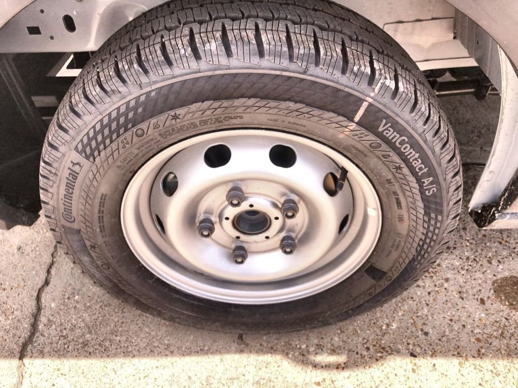 2025 Ford Transit Van Base - Photo 13